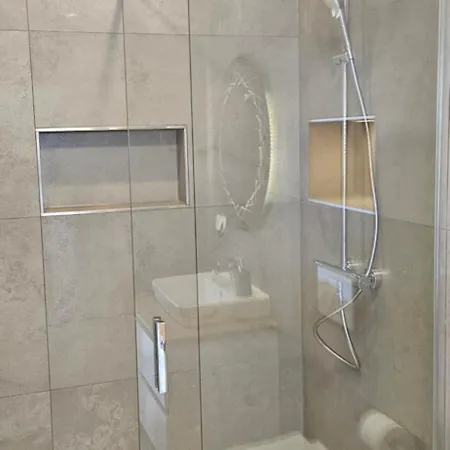 Apartament And Trade Fair Near Flat *